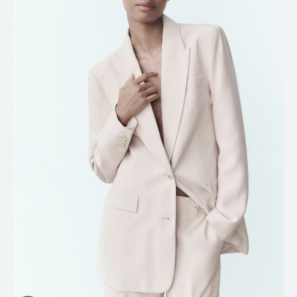 Zara Fitter Straight Cut Blazer